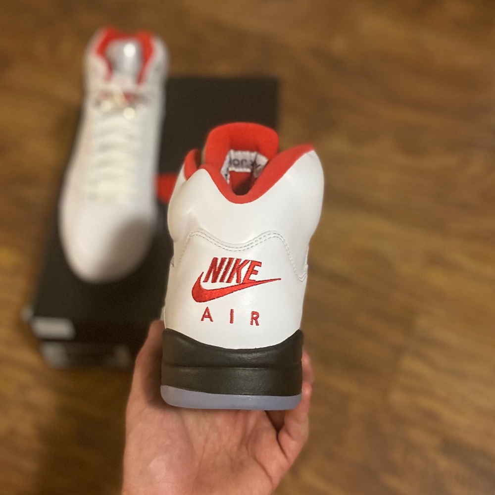 Nike Air Jordan 5 “Fire Red Silver Tongue” - Picture 8 of 13